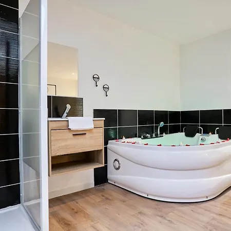 Apartment Ng Prestige - Lille I I Haute - Balneo - Netflix